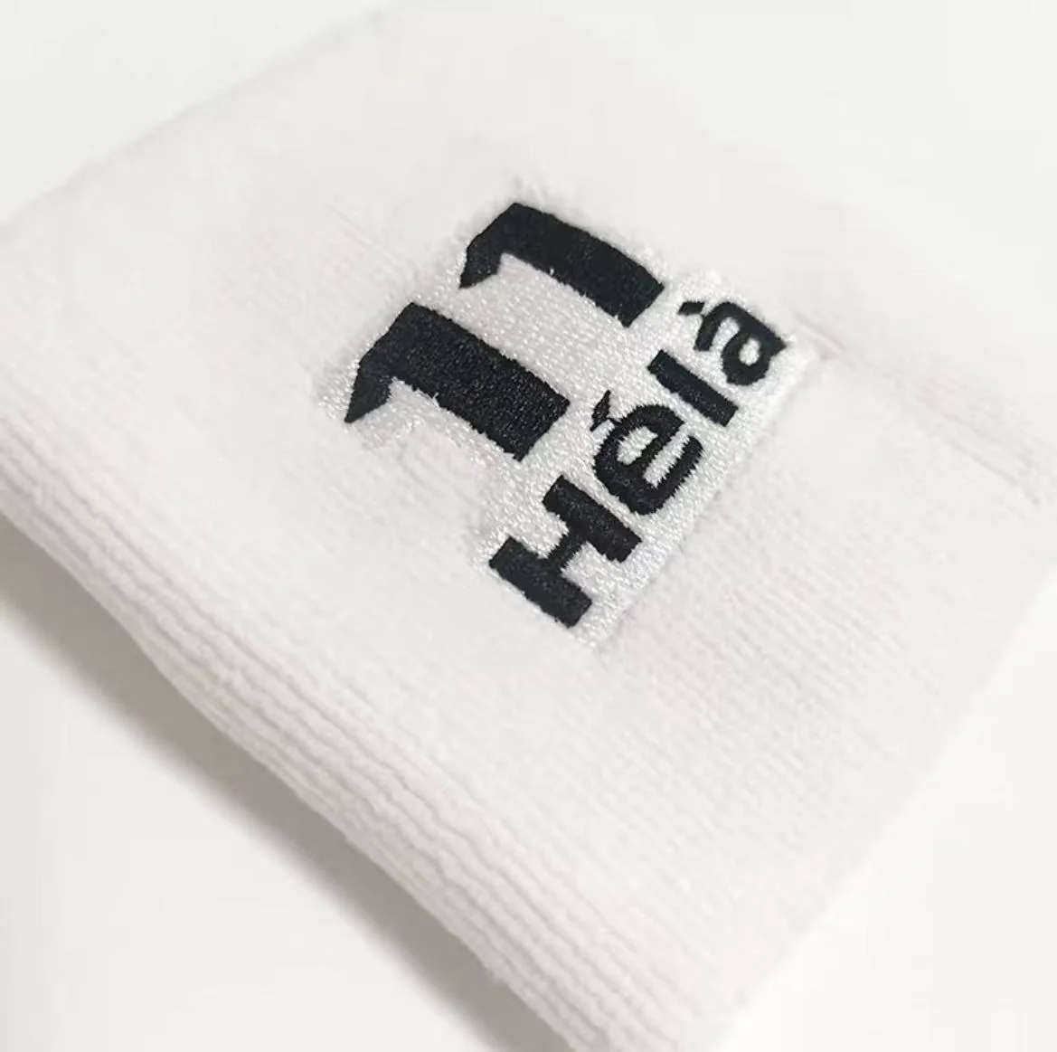 Chief Hela Sweat Armband/Sports Wristbands - Image 4
