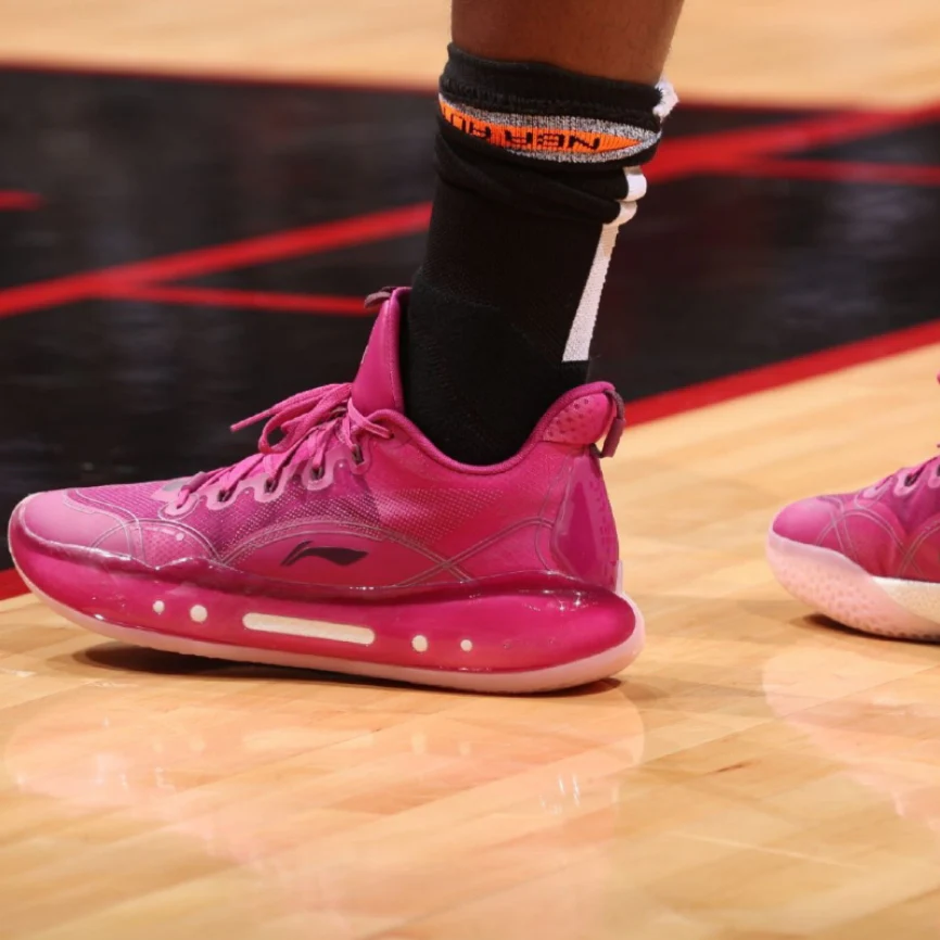 Li Ning Yushuai 14 Beng Low - Breast Cancer